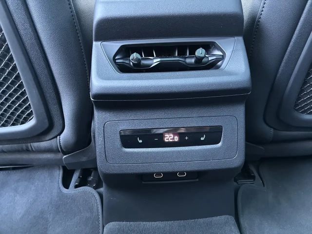 Audi A6 e-tron Quattro