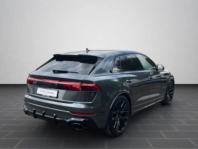 Audi RS Q8 SUV 441 kW tiptronic
