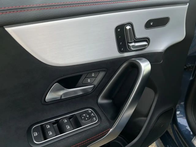 Mercedes-Benz CLA 250 AMG Line Shooting Brake