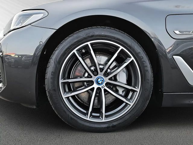 BMW 530 530e M-Sport Touring xDrive
