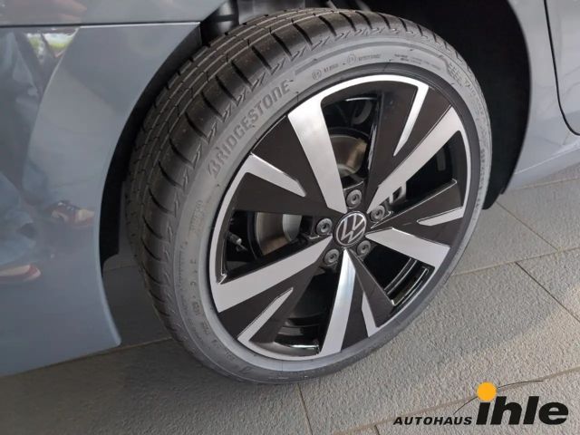 Volkswagen Golf DSG Golf VIII Style Variant