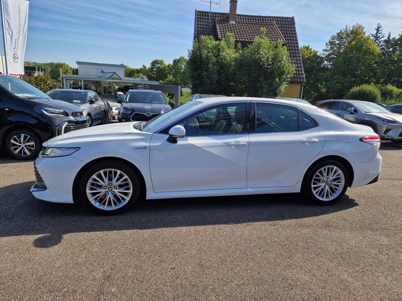 Toyota Camry Executive