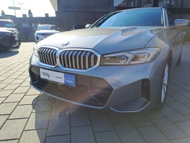 BMW 320 320i M-Sport Touring