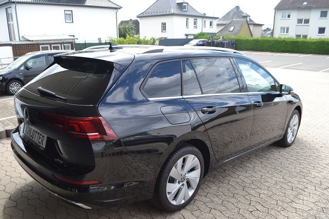 Volkswagen Golf DSG Pro Style Variant