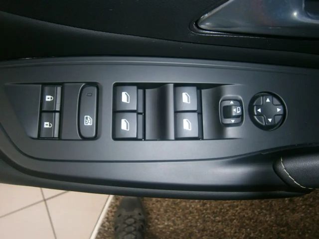 Peugeot 408 130 EAT8 GT-Line PureTech