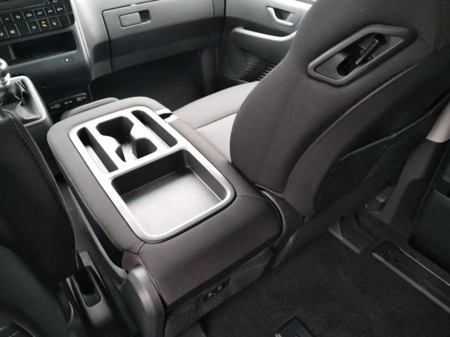 Hyundai Staria Trend