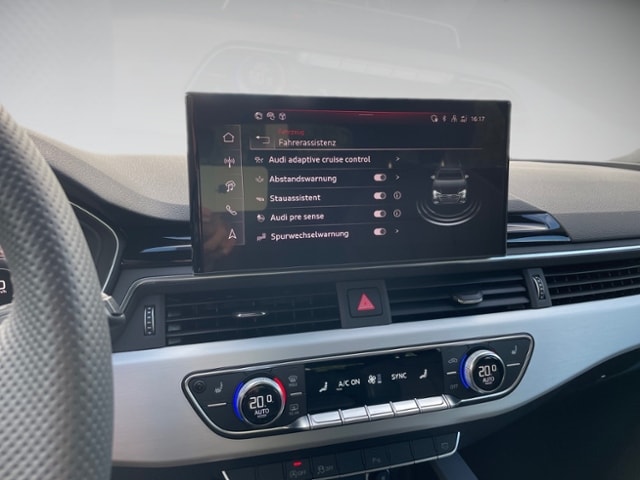 Audi A4 35 TFSI Avant S-Line S-Tronic