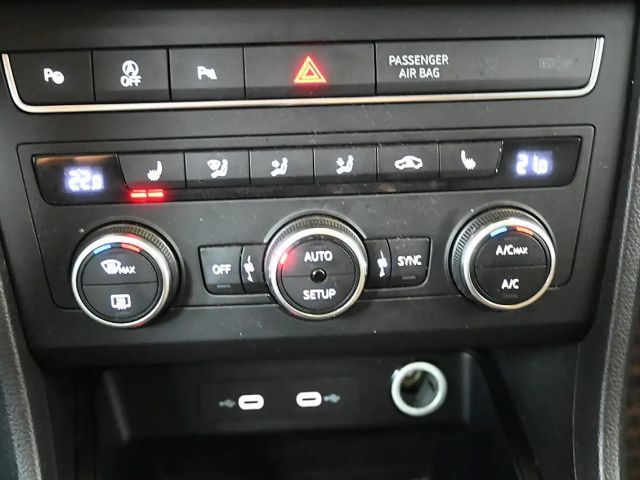 Seat Ateca 2,0 Austria Edition 4WD TDI DSG; Anhängerkupplu...