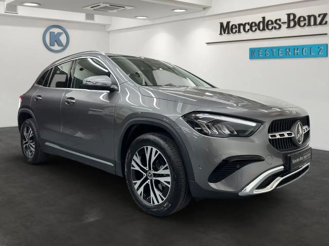 Mercedes-Benz GLA 180 Progressive
