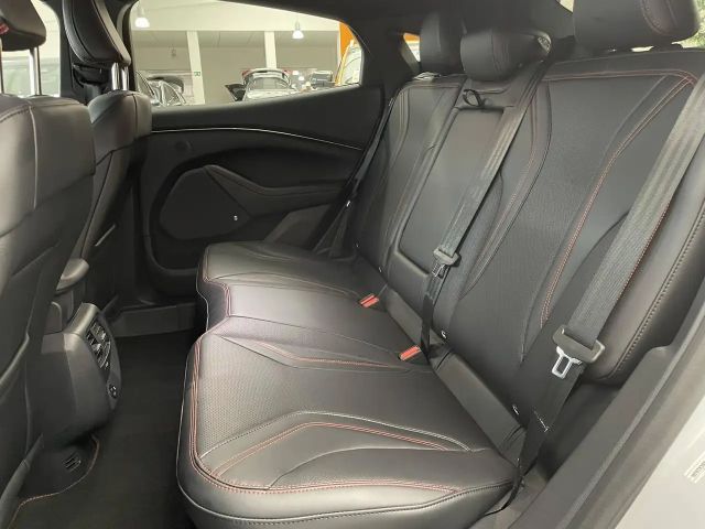 Ford Mustang Mach-E AWD