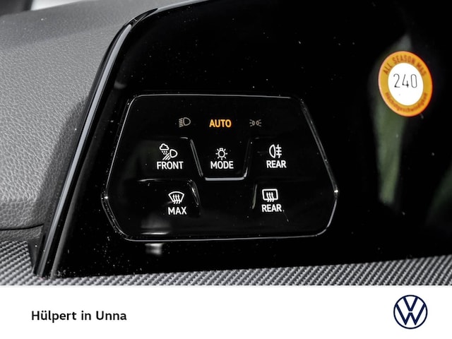 Volkswagen Golf 1.5 eTSI Golf VIII R-Line