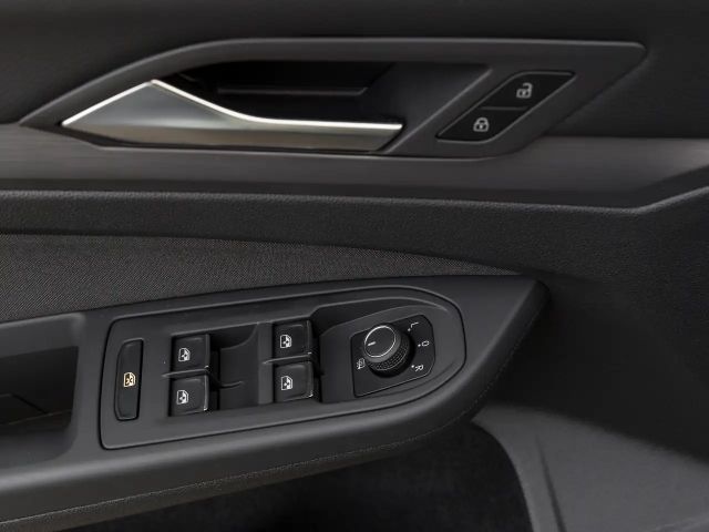 Volkswagen Golf 2.0 TSI DSG Golf VIII Style