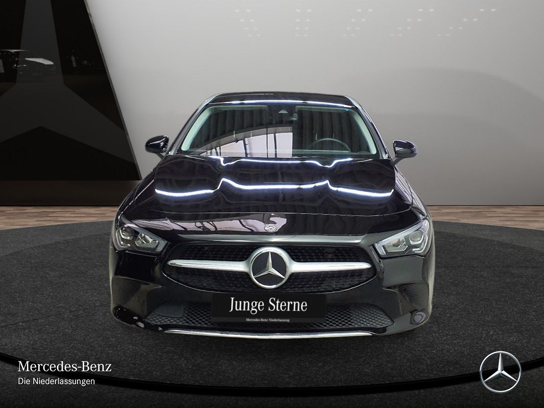 Mercedes-Benz CLA 200 Shooting Brake