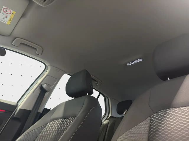 Volkswagen Golf 1.5 TSI Golf VIII IQ.Drive