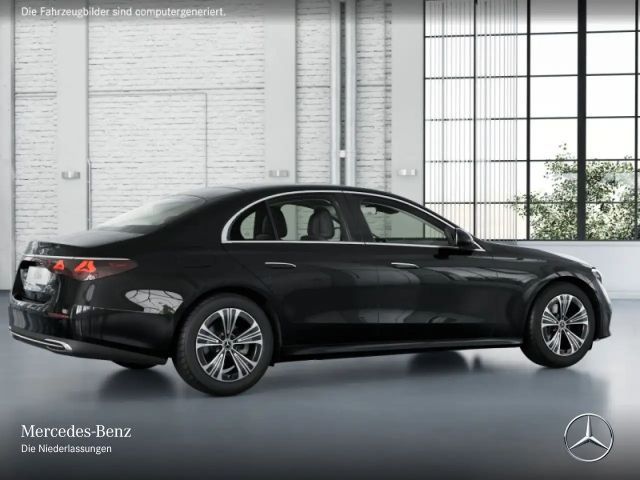 Mercedes-Benz E 200 AVANTGARDE Sedan