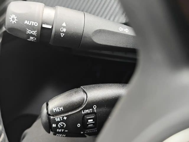 Peugeot E-208 Allure Pack