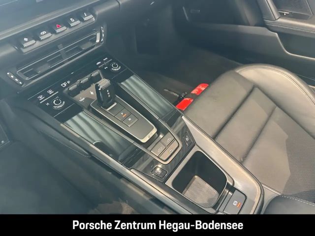 Porsche 992 4 Cabrio Carrera GTS