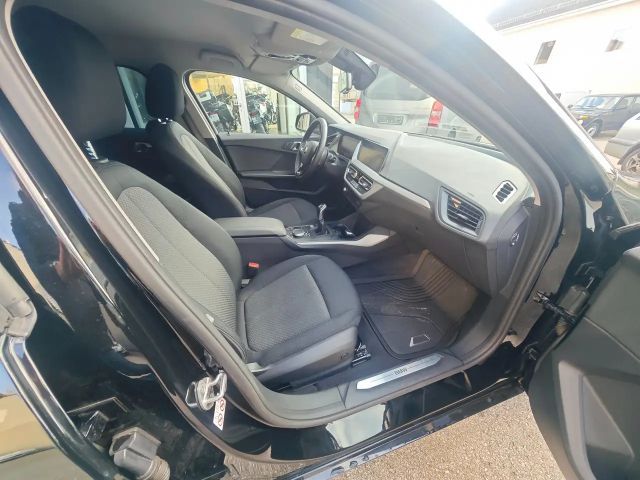 BMW 118 118i Advantage pakket