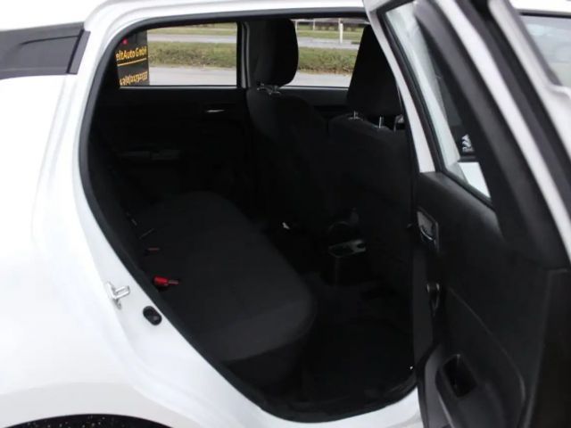 Suzuki Swift Clear DualJet Hybrid