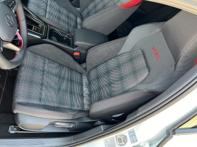 Volkswagen Golf 2.0 TSI DSG Golf VIII