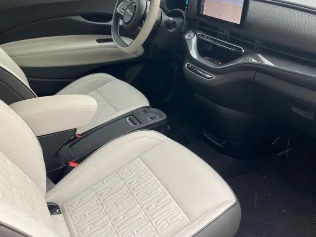 Fiat 500e by Bocelli