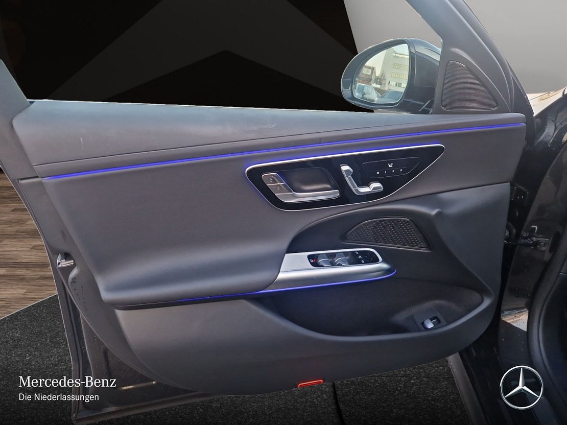 Mercedes-Benz E 200 AVANTGARDE Sedan