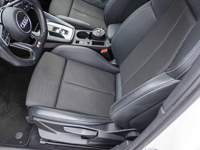 Audi A3 30 TDI S-Line S-Tronic Sportback