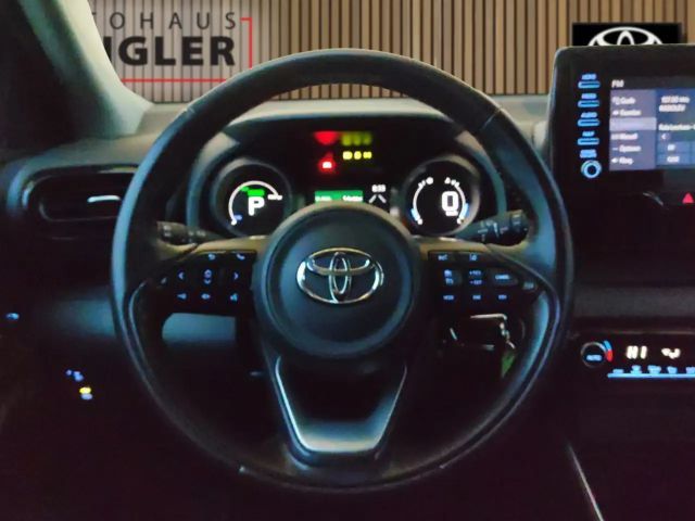 Toyota Yaris Hatchback Hybride Team D