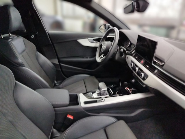 Audi A4 35 TFSI Avant S-Line S-Tronic