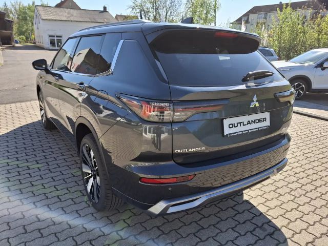 Mitsubishi Outlander 4WD PHEV