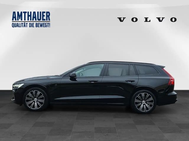 Volvo V60 AWD Dark Plus T6