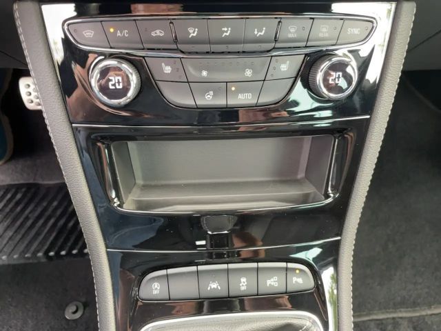 Opel Astra Sports Tourer Ultimate