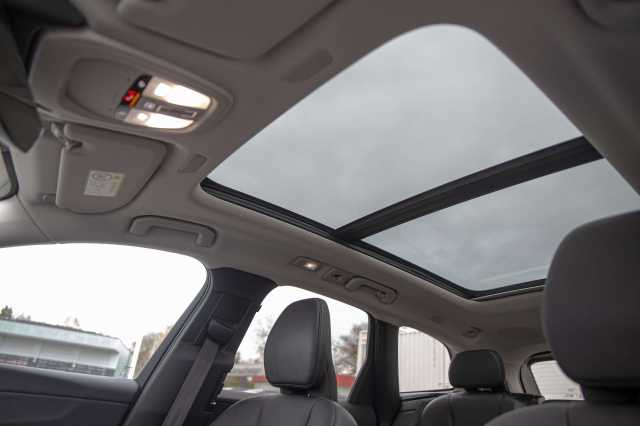 Volvo XC60 AWD Dark Plus T8