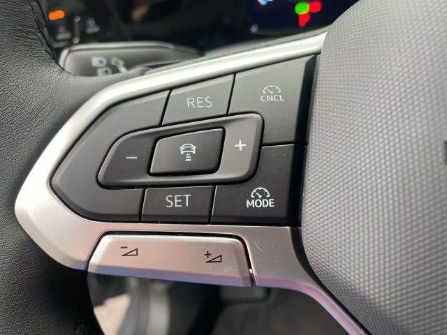 Volkswagen Golf Business DSG Variant