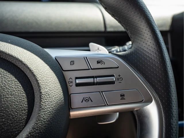 Hyundai Staria Signature