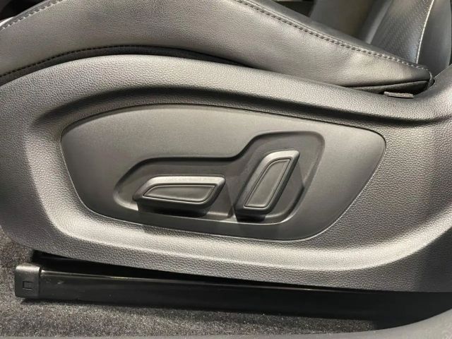 MG MG5 Luxury Standard range