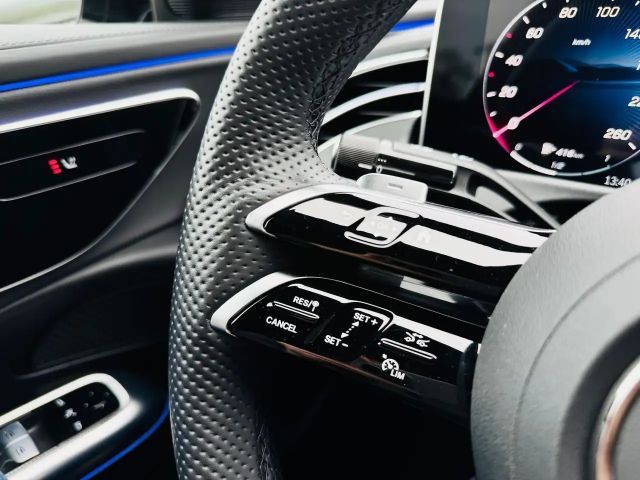 Mercedes-Benz E 220 AMG Line E 220 d Sedan