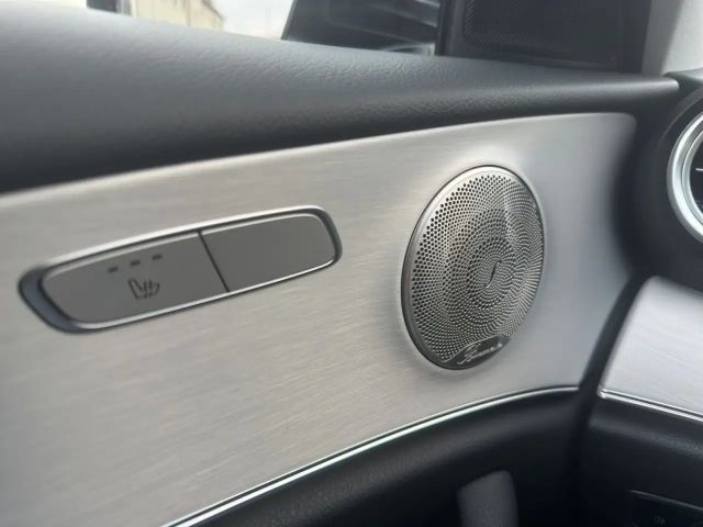 Mercedes-Benz E 220 AVANTGARDE E 220 d Estate