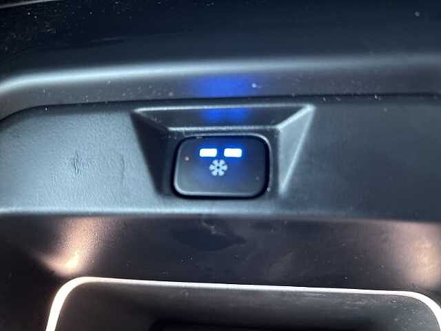 Land Rover Defender 110 SE