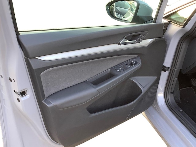 Volkswagen Golf 1.5 TSI Golf VIII Life