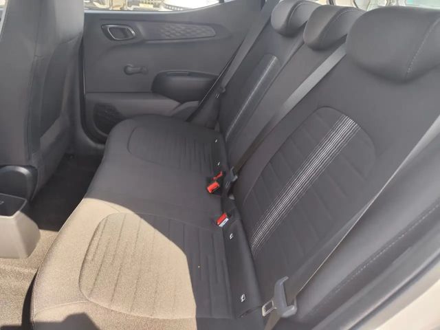 Hyundai i10 1.0 2WD Trend