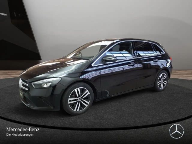 Mercedes-Benz B 180 Progressive Sedan