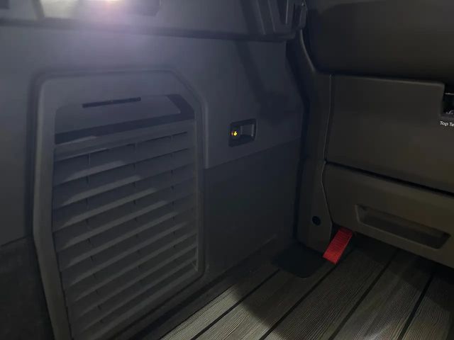 Volkswagen Multivan Lang Style T7