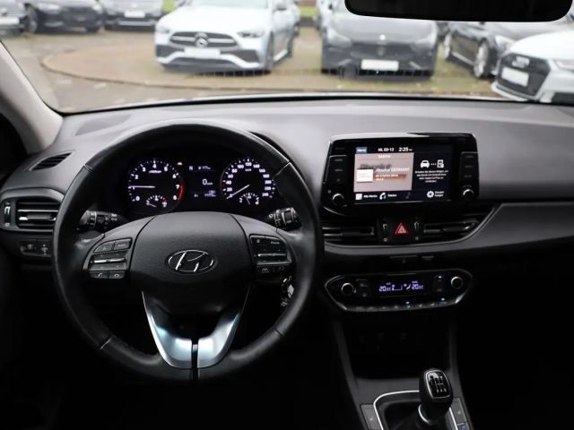 Hyundai i30 Hybrid Trend