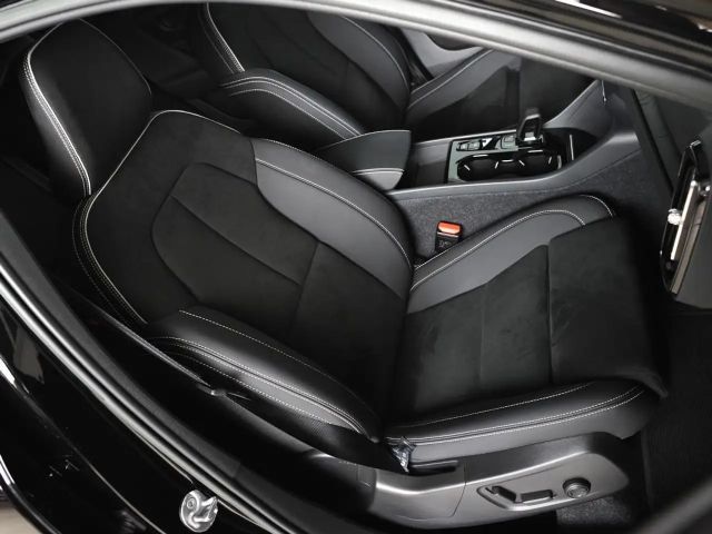 Volvo XC40 Dark Recharge T4 Ultimate