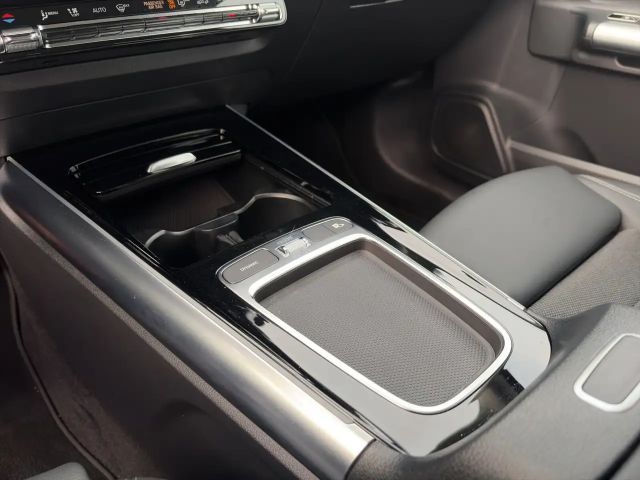 Mercedes-Benz EQA 300 Advanced