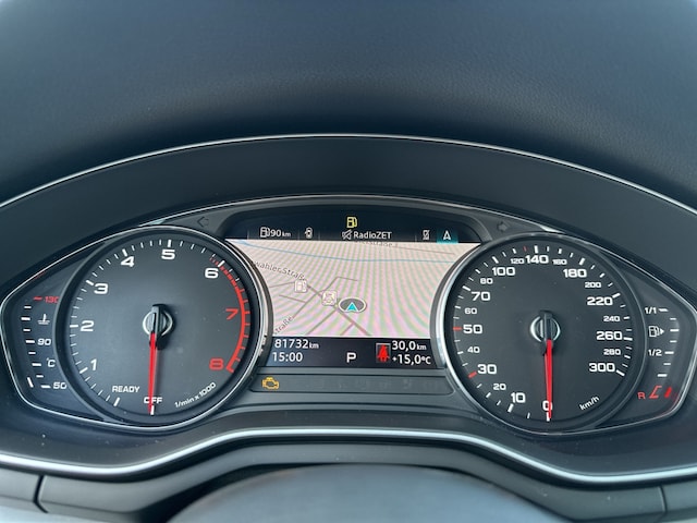 Audi A4 35 TFSI Avant S-Tronic