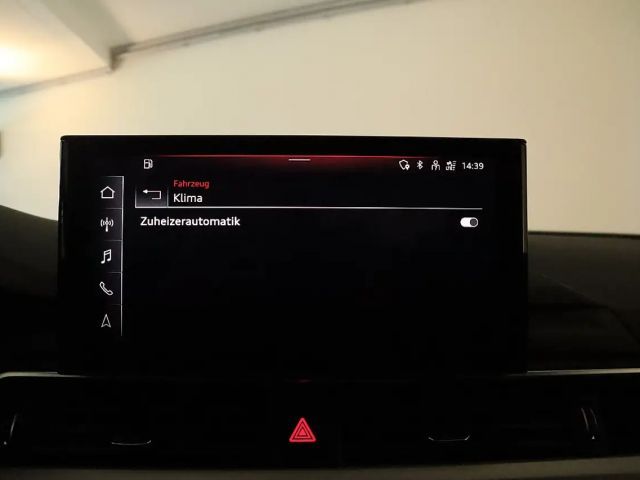 Audi A4 30 TDI Avant S-Line