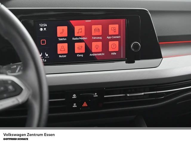 Volkswagen Golf Life Variant