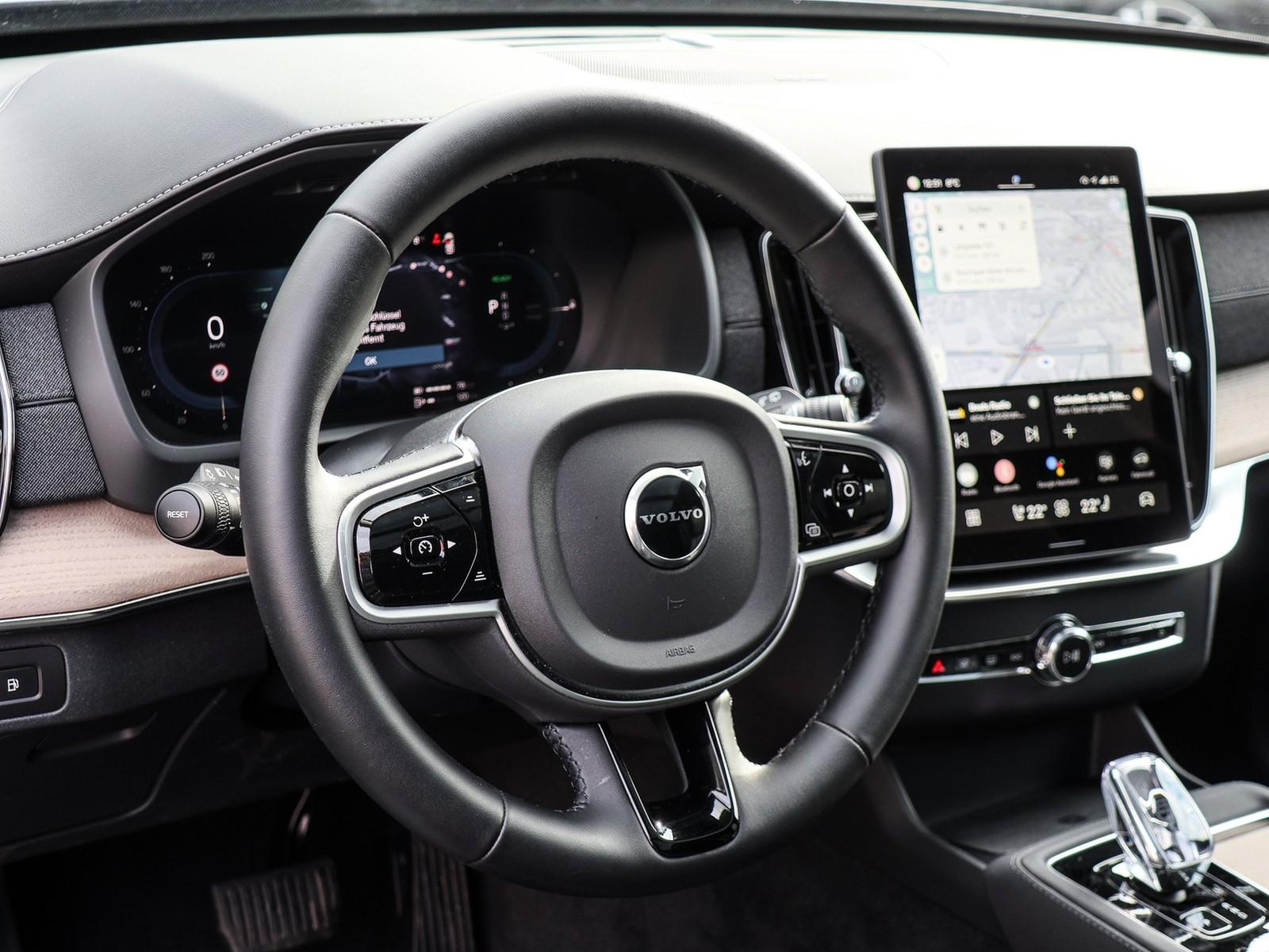 Volvo XC90 AWD Dark Plus Recharge T8